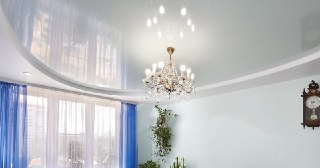 Глянцевый потолок Комсомольск-на-Амуре, цена от 4589 руб.